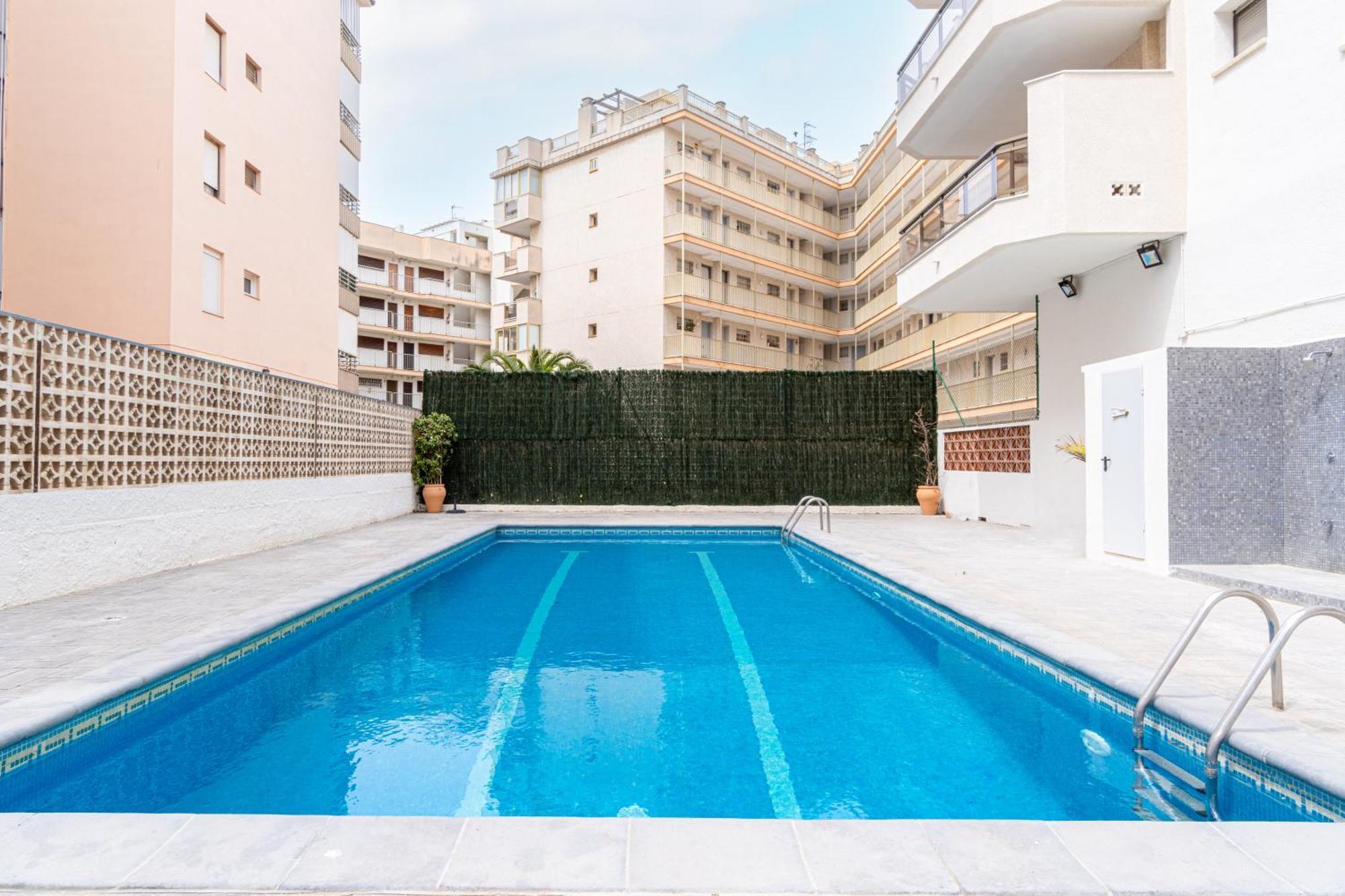 Turistmar - Amplio Apartamento En Salou Con Piscina, A 2 Minutos De La Playa Exterior photo